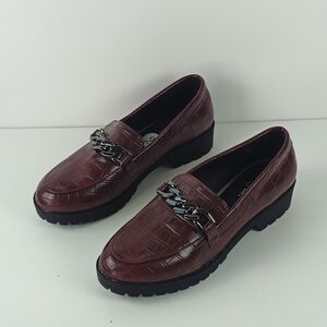 Elegant Sugar Burgundy Loafers Size 9M